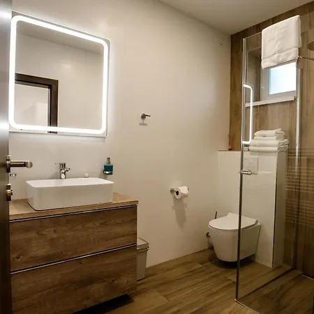 Lipovina Appartement *